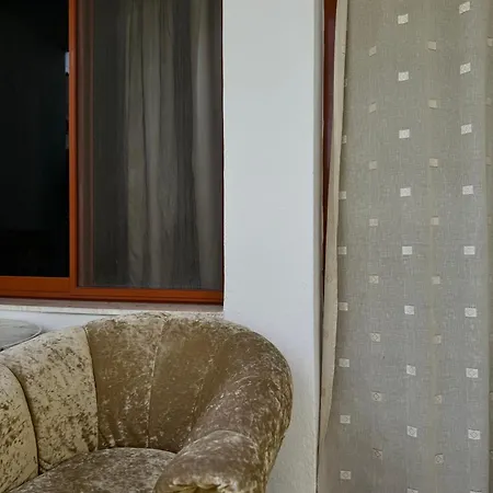 Nocleg ze śniadaniem Cano 3*