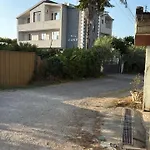 Cano Bed & Breakfast Durres